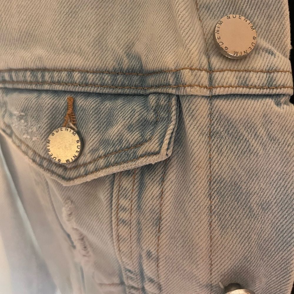 Gently used &Denim light denim jacket size 2 great condition! - Picture 3 of 4